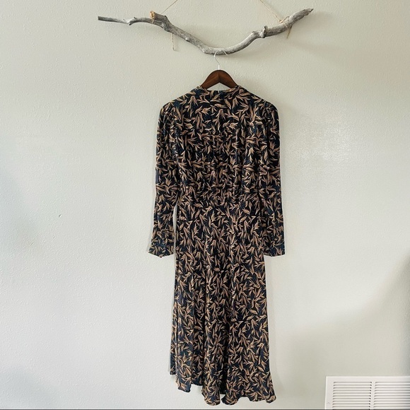 NWT See U Soon Navy Leaf Print Long Sleeve Maxi Dress - Picture 3 of 14